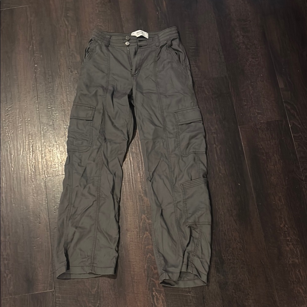 Women’s Gray Cargo Pants